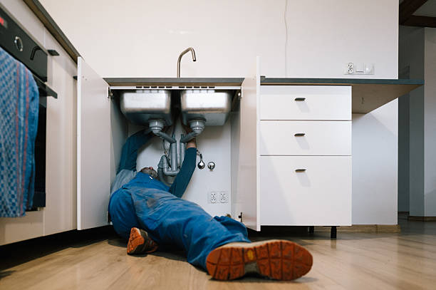 Professional Leak Detection technician working in Arlington, OH